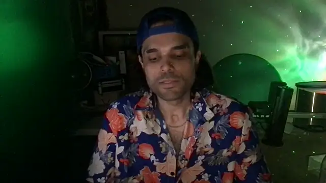 KungFuPanda001: διαδικτυακό σόου στην κάμερα