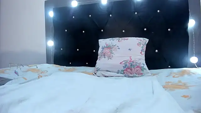 violetadumsper Chat XXX in diretta