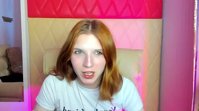 AlicexPrincess: διαδικτυακό σόου στην κάμερα