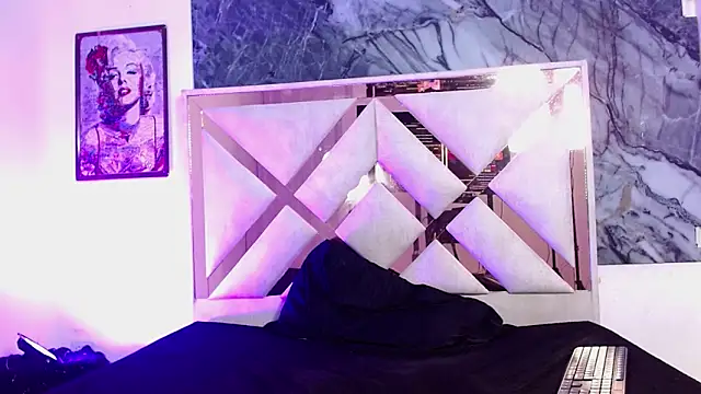 morticia69cs Chat XXX in diretta