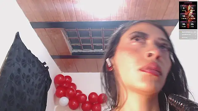 toxxxic_cams Adlı Modelin Canlı XXX Sohbeti