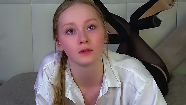 Chat +18 de AgataFoxley ao vivo