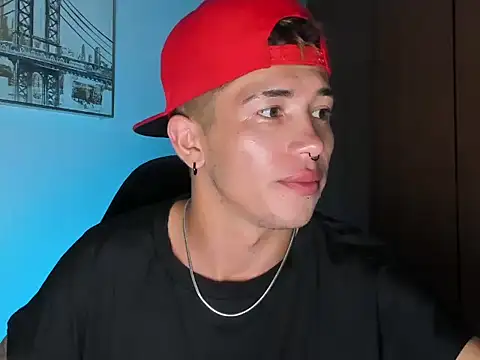 Show modela noahsaint na web-kameri