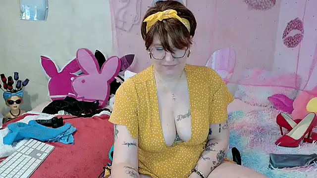 Sandrasexxyy: онлайн-секс-чат