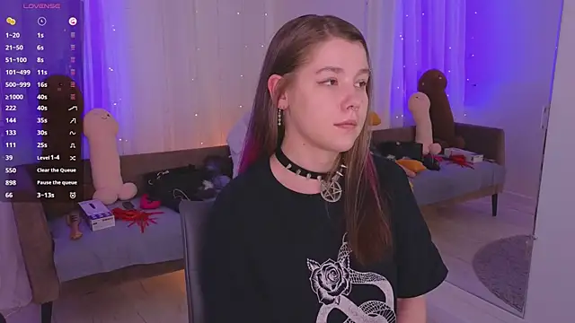 Mira_Falls: онлайн-секс-чат