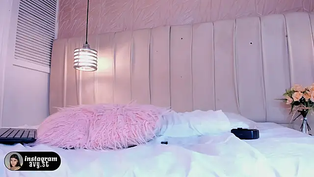 avy_st's Live XXX Chat