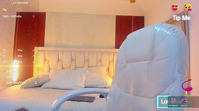 Онлайн чат XXX Anita23__