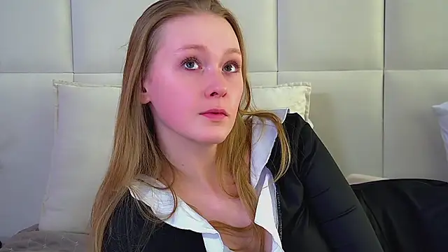 AgataFoxley লাইভ XXX চ্যাট