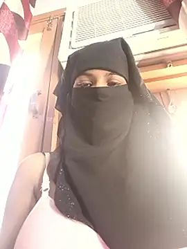 Aafreen_36's Live XXX Chat