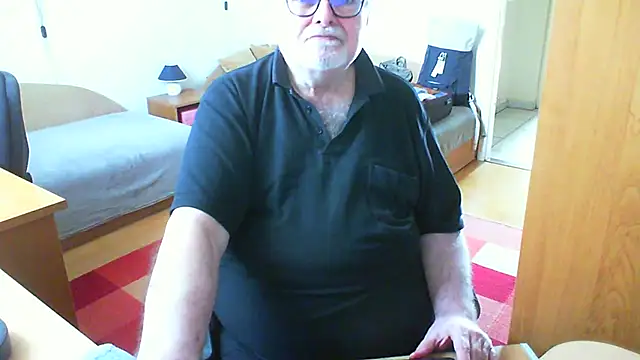 petvarad Adlı Modelin Canlı XXX Sohbeti