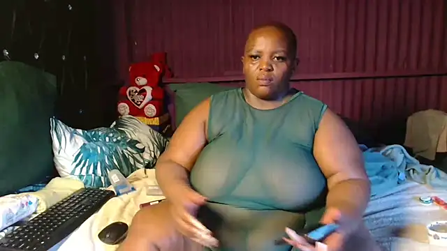 Chat XXX ao vivo de Bustyboobs02xx