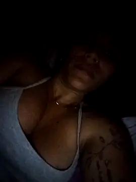 Maracuchitam: вебкам-шоу