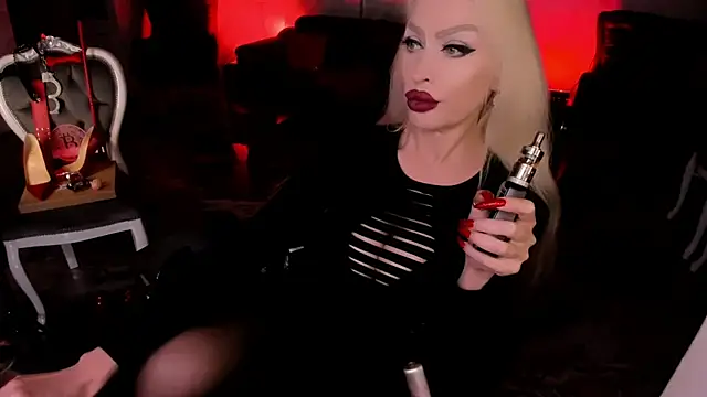 FinDomGod Chat XXX live