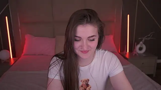 EmmyCharmm Adlı Modelin Canlı XXX Sohbeti