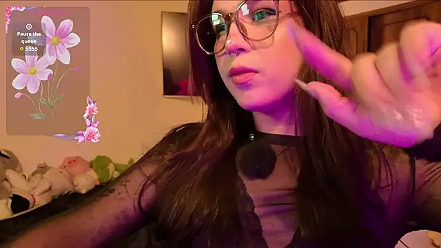 Yuri_Stars' Live XXX Chat