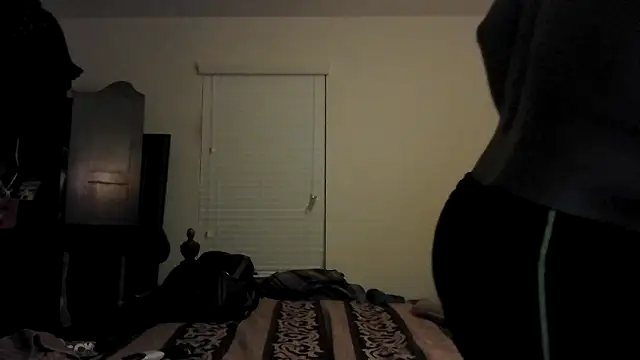 bigboytoy912: διαδικτυακό σόου στην κάμερα