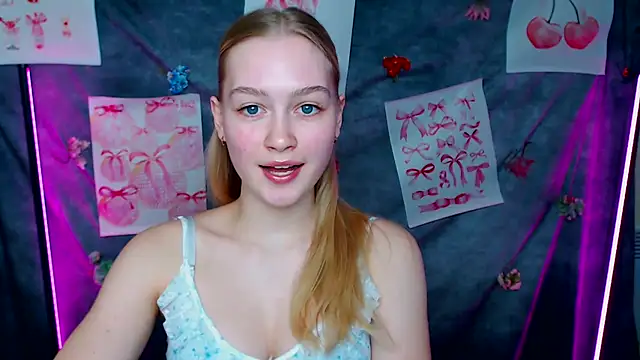 MademoiselleCl Adlı Modelin Canlı XXX Sohbeti