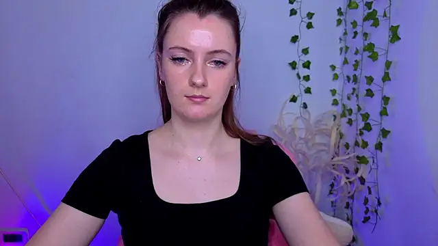 Blush_flowwer Adlı Modelin Canlı XXX Sohbeti