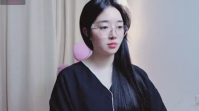 دردشة Miu-999 الجنسية المباشرة