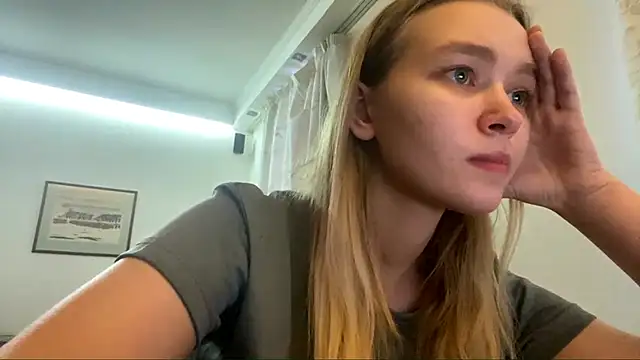 Leifuture Adlı Modelin Canlı XXX Sohbeti