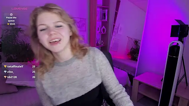 ElizabethVane Adlı Modelin Canlı XXX Sohbeti