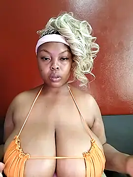 Sexyroseytitz_00 Adlı Modelin Canlı XXX Sohbeti