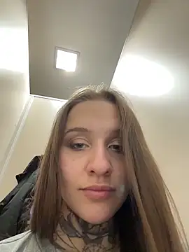 KishaMur élő XXX-chatje