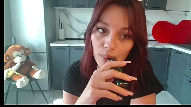 Eva_Avea: απευθείας συνομιλία ΧΧΧ