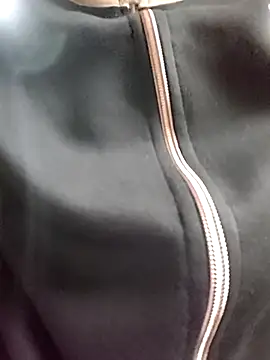 daisylouis 现场XXX聊天