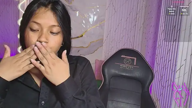 Chat XXX ao vivo de Maile_Tay