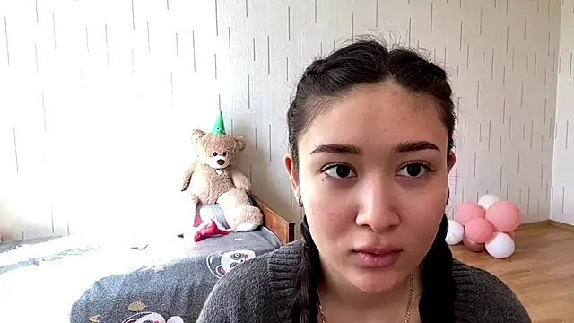 YourMiIaのライブXXXチャット