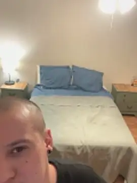 T-MarriedAndMessy-K élő XXX-chatje