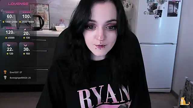 linaa__tyaan élő XXX-chatje