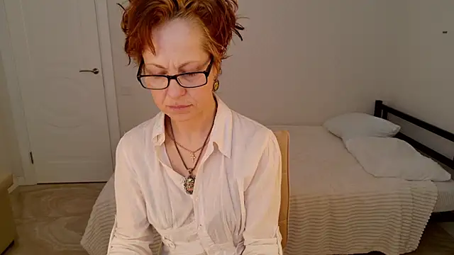 LioraWeiss' Live XXX Chat