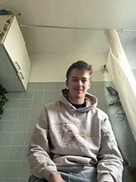 Toyjungee: онлайн-секс-чат