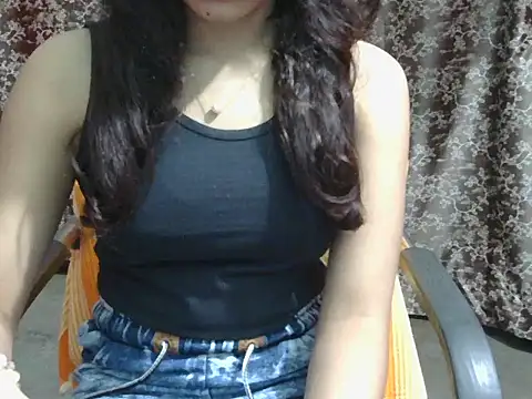 Chat XXX en directo de Adorable_Ayesha