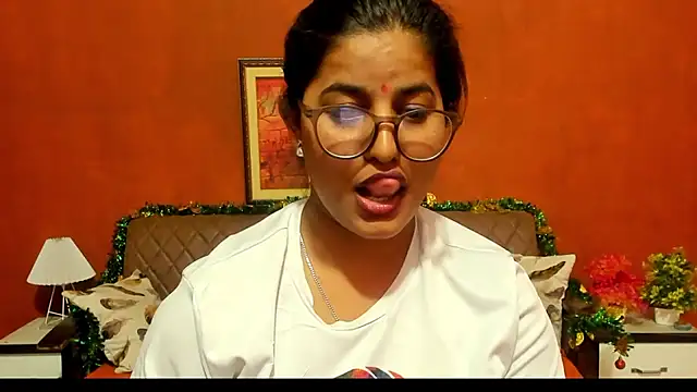 Jasmine_Jaey1's Webcam Show