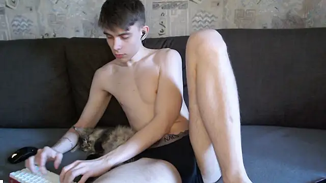 Student_Oliver Chat XXX live