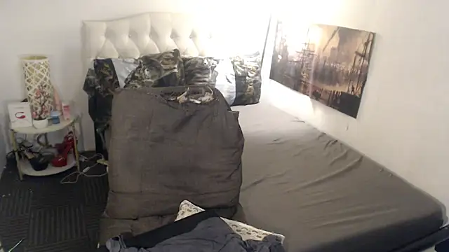 NinaDOM4CUM Show in webcam