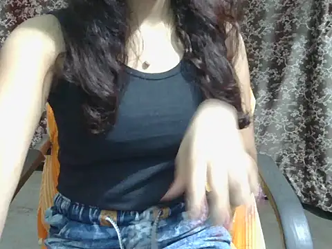 Adorable_Ayesha 即時 XXX 聊天