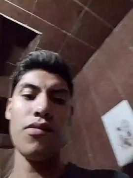 aispuro8505's Webcam Show