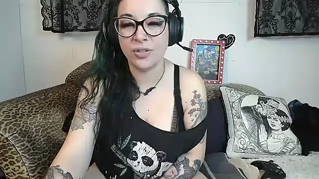 Missy-Dee's Webcam Show