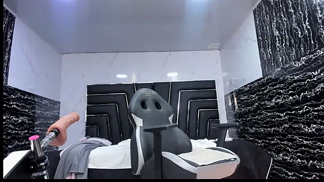 Chat XXX ao vivo de Ladyy_Scarlett