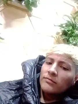 DannyRouds' Live XXX Chat