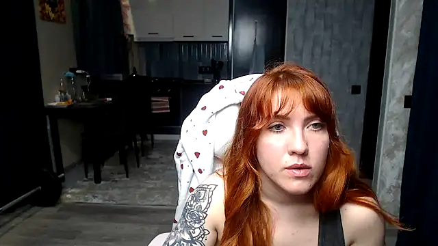 Reginasmilee's Live XXX Chat