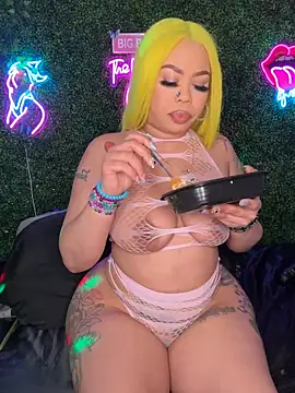 RenaThickAss' Webcam Show