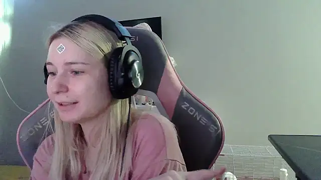 XXX chat uživo modela VladaLevine