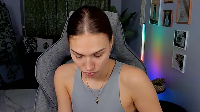 Sweet_Emilya Chat XXX in diretta