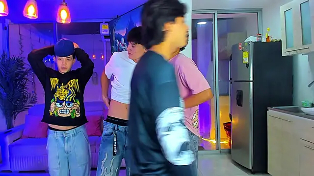 Houseofwarrios Chat XXX live