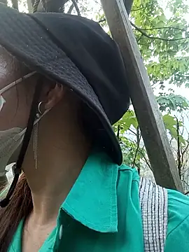 Živý XXX chat nat-tri